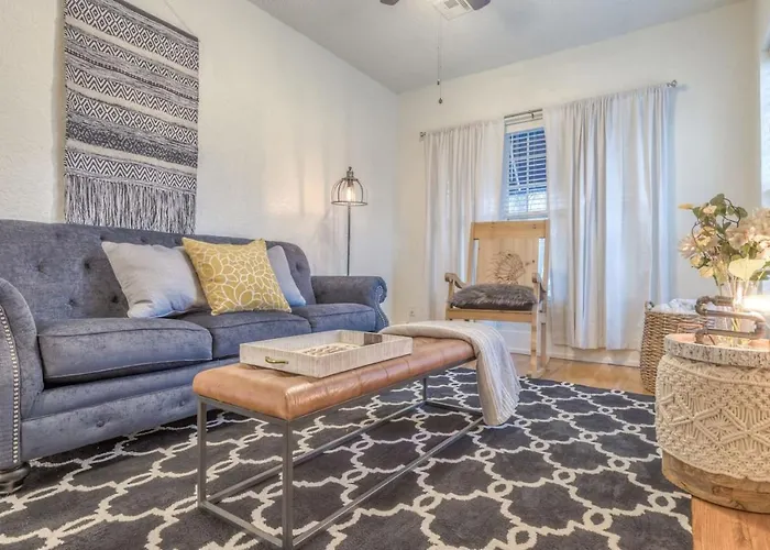 Apartamento Carson Flats #5 | 1br • Near Bok• Osu Med•dtwn Tulsa
